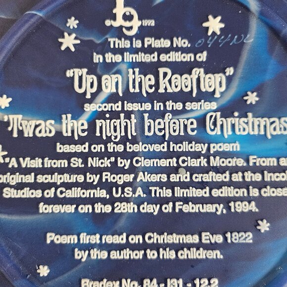 Incolay Studios Navy Blue/White Resin Christmas Plate Up On The Rooftop, 1992 - Picture 6 of 12